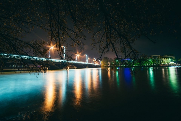 Нічний паводок в Ужгороді зафіксував фотограф