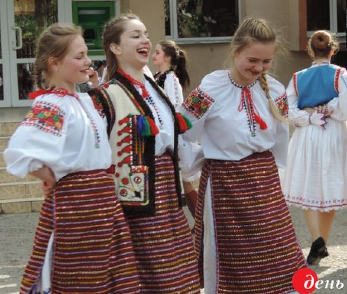 В Ужгороді пройшли "Великодні гуляння"