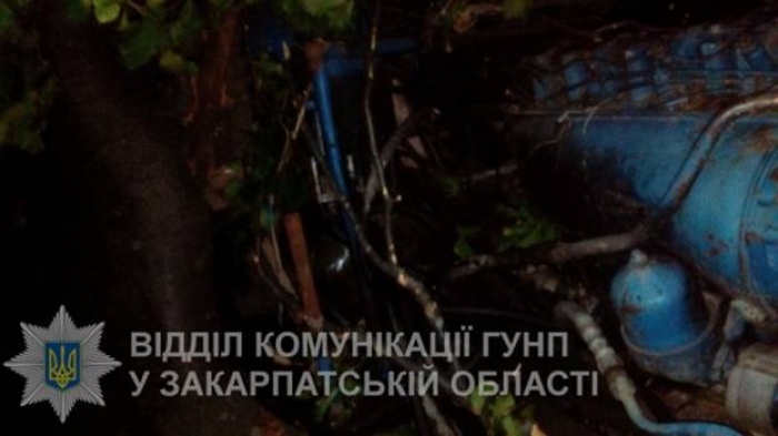 Поліція надала подробиці падіння саморобного авто з висоти двісті метрів на Міжгірщині