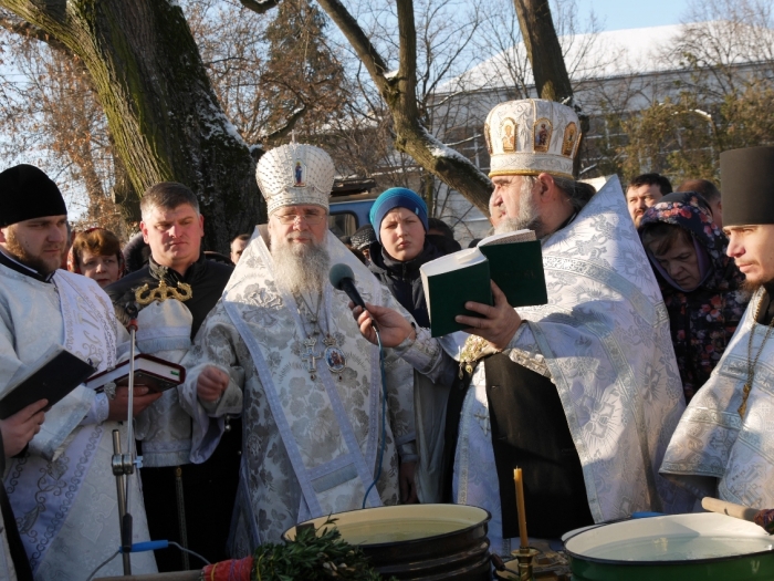 З Хрещенням Господнім усіх! Бажаю бути здоровими, сильними духом і вірою - Андрій Андріїв