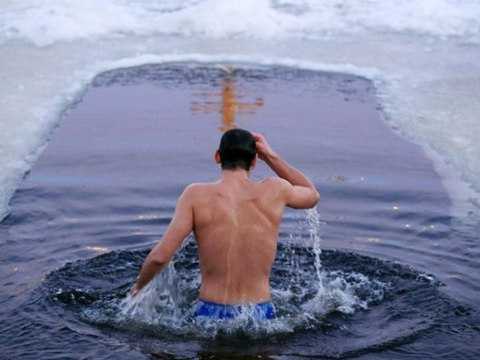 Як святкують Водохреща в Закарпатті