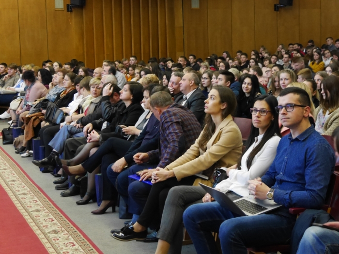 В УжНУ сьогодні — "День відкритих дверей"