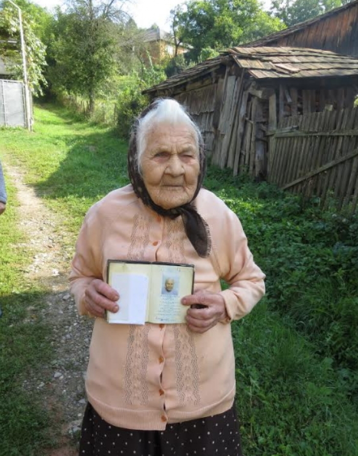 Людина з-за столу має встати напівголодною...