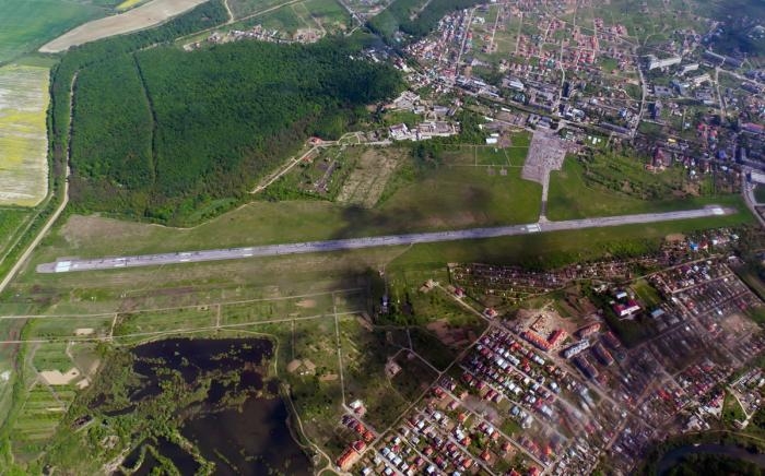 Ужгородському летовищу необхідна як політична, так і фінансова підтримка...