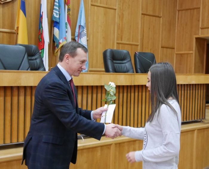 В міській раді Ужгорода відзначили юних ужгородських спортсменів