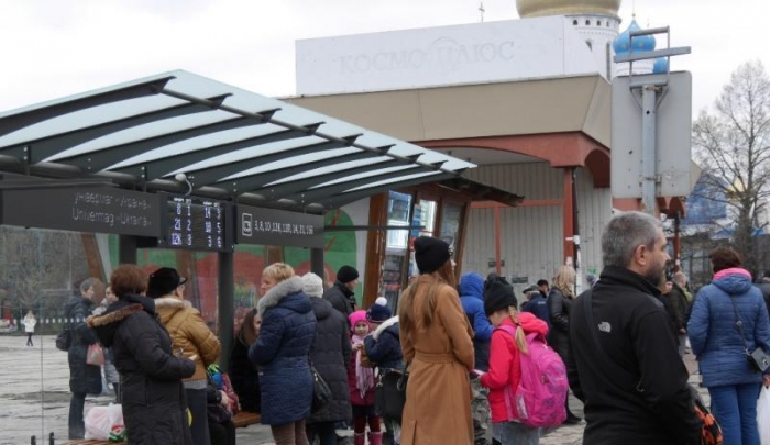 В Ужгороді запрацювали "розумні зупинки"