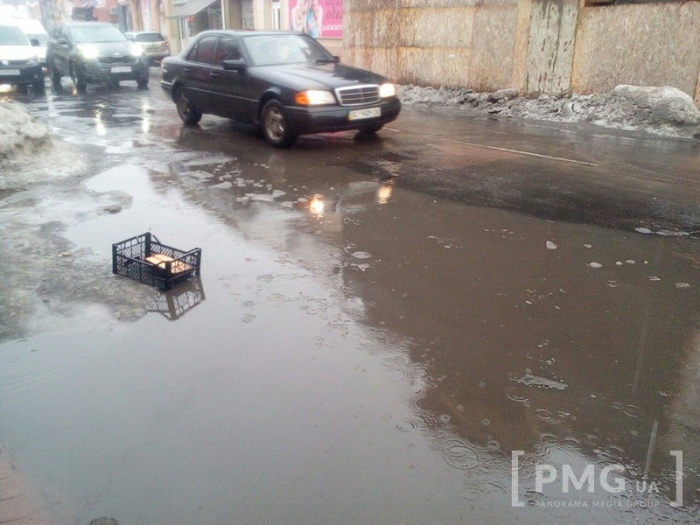 Мукачево попливло: сухим додому прийти неможливо