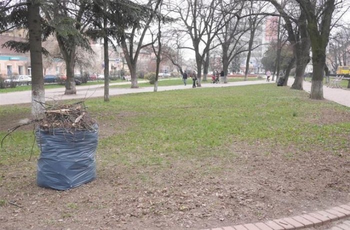 В Ужгороді схили над Ужем готуються до весни