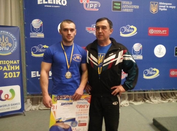 Команда Закарпатських силачів - друга на Чемпіонаті України з пауерліфтингу