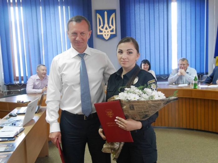 Богдан Андріїв відзначив поліцейських які, ризикуючи життям, затримали злочинців на краденому автомобілі