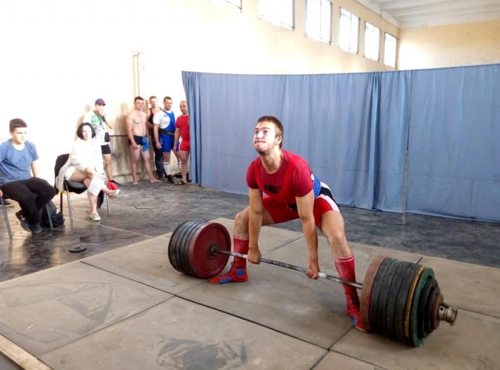 У Хусті пройшов чемпіонат області з класичного пауерліфтингу