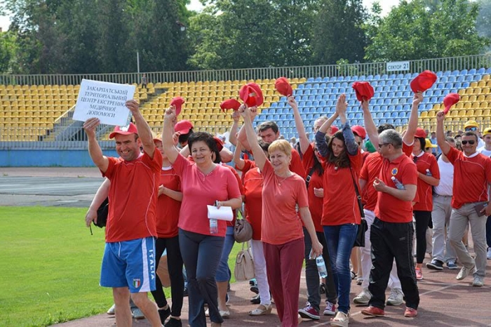 Замість білих халатів – спортивна форма: в Ужгороді відбулась спартакіада серед медиків