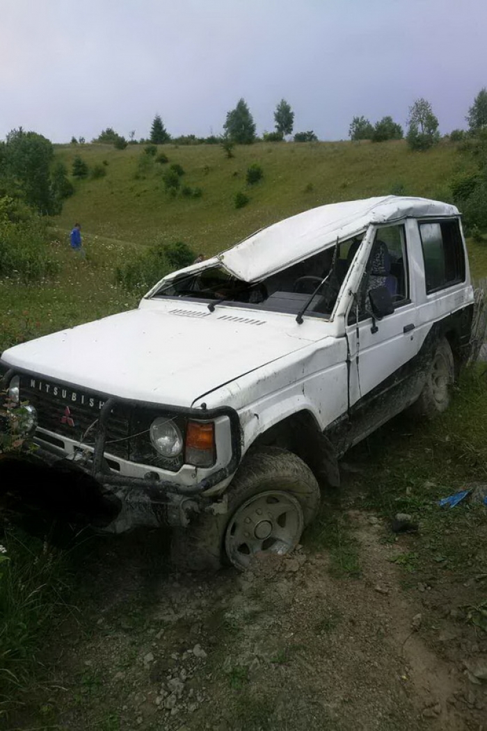 Смертельне сальто позашляховика у гірському Закарпатті