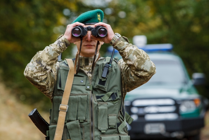 Мукачівські стражі кордону запрошують краян одягнути "зелений кашкет"!