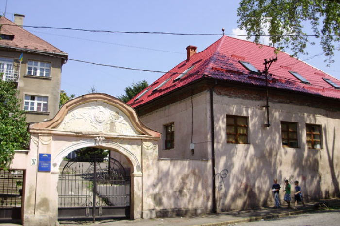 Закарпатській академії мистецтв та Коледжу мистецтв ім. Адальберта Ерделі збережуть спільне державне фінансування у 2019 році