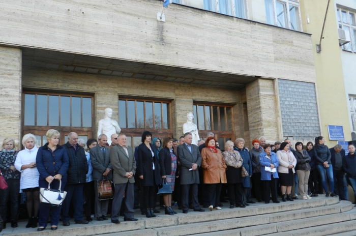  Чергове рейдерське захоплення будівлі профспілок в Ужгороді
