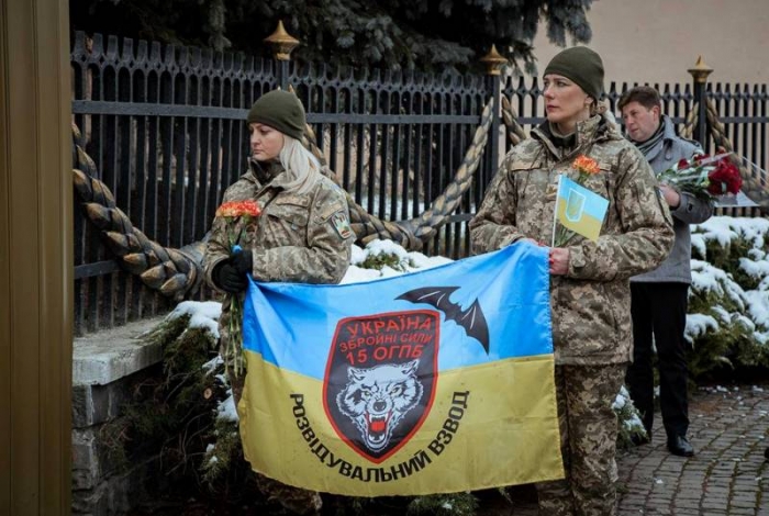 В Ужгороді відбулися урочистості до третьої річниці боїв під Дебальцевим