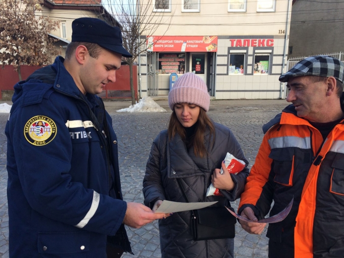 Закарпатські рятувальники продовжують нагадувати місцевому населенню як не вчадіти