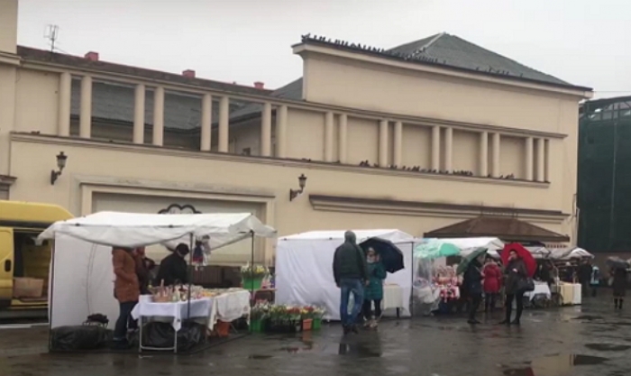 Ужгородські майстрині долучилися до ярмарку "Весна красна" на площі Театральній