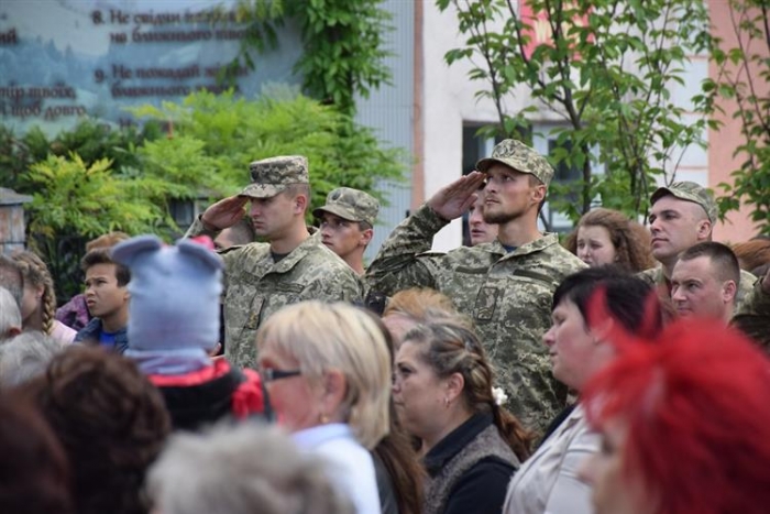 На Ужгородщині відкрили меморіал загиблим за Україну та статую-образ Богородиці