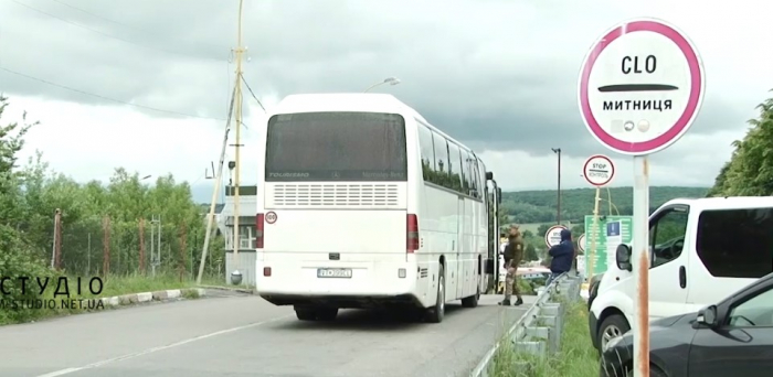 Трудова міграція не зменшується: закарпатці масово виїжджають за кордон