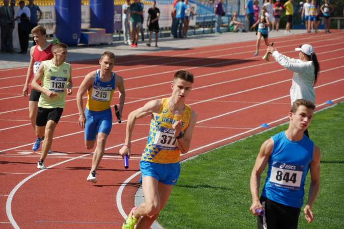 В Ужгороді триває чемпіонат України з естафетного бігу