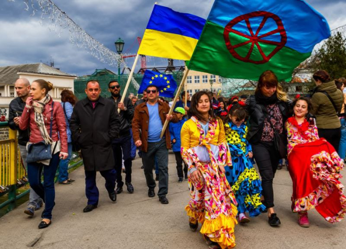 Різні, але рівні: як живуть шваби, євреї, румуни та роми Закарпаття