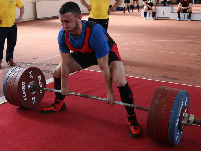 Валерій Дудаш із Закарпаття на чемпіонаті України з класичного пауерліфтингу взяв бронзову медаль