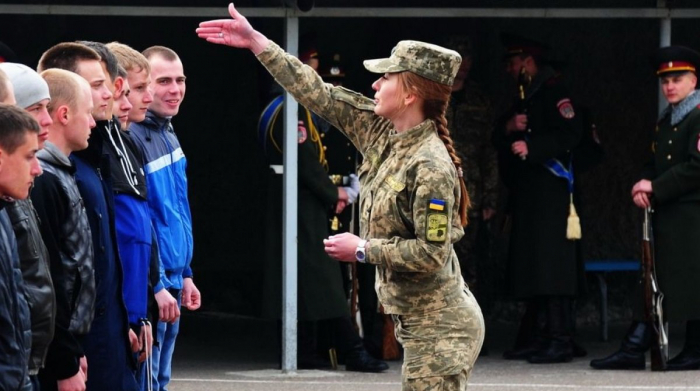 В армію – з 18 років. Що думають закарпатці про указ Зеленського?