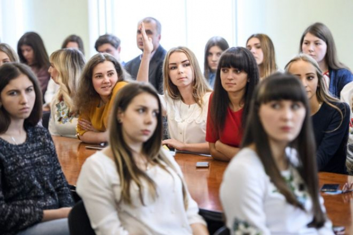 ЗНО по-новому і скасування дипломів: до чого слід готуватися закарпатським студентам та викладачам