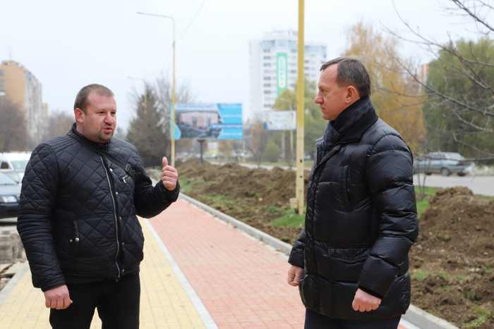 Капремонт вулиці Легоцького в Ужгороді: що роблять сьогодні?