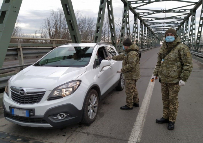 Заробітчани повертаються додому – прикордонники працюють в посиленому режимі