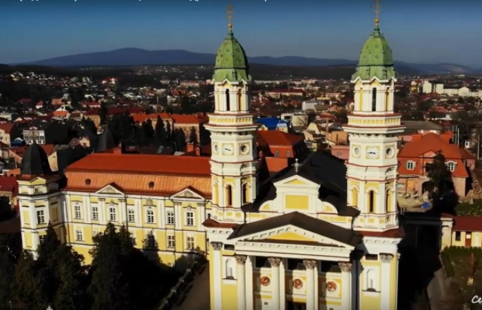 Закарпатців запрошують на відео екскурсію греко-католицьким собором