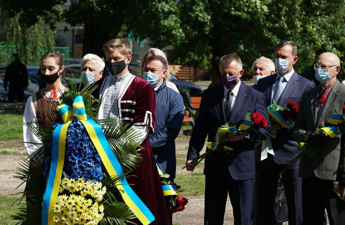 В Ужгороді вшанували жертв політичних репресій