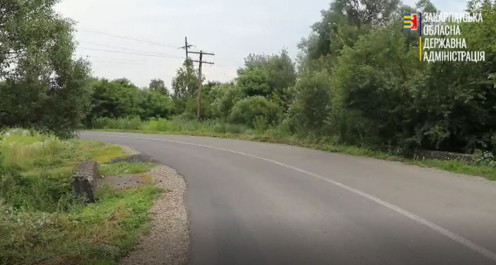 Керівник Закарпаття запевняє, що до ремонту доріг в області буде інший підхід