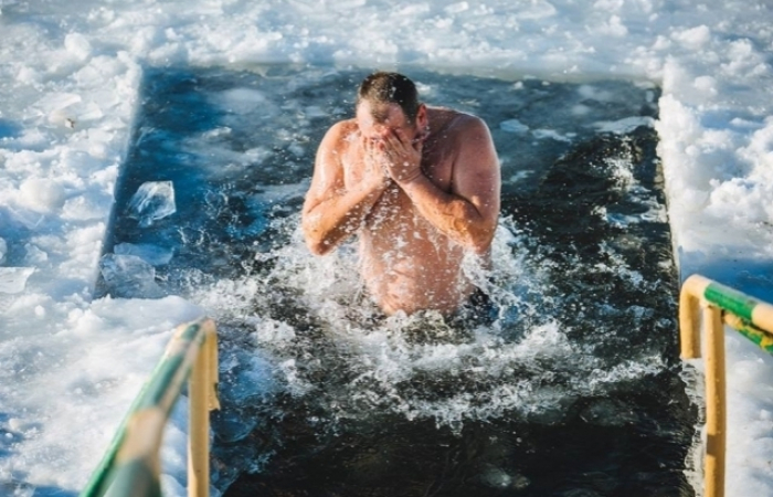 Поради для тих, хто планує купатись у водоймах на Водохреща