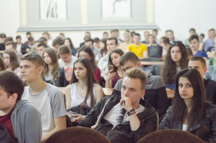 Опубліковано результати опитування "дистанційне навчання очима студентів" 2020-2021 в УжНУ