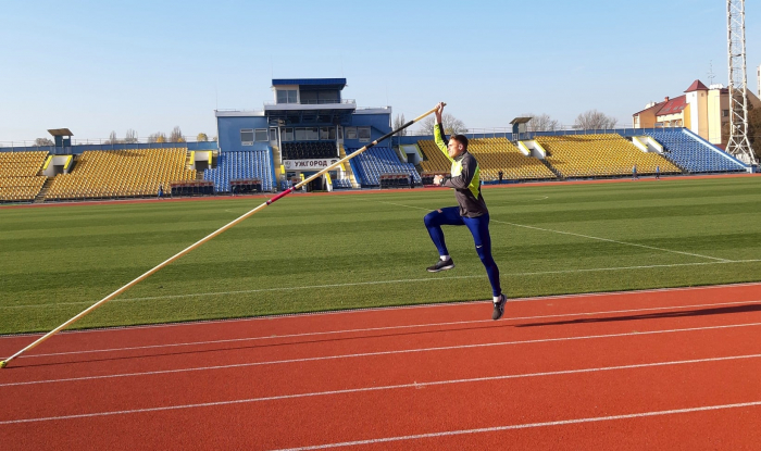 Кращі легкоатлетисти країни готуються до чемпіонату України та світу на ужгородському «Авангарді»