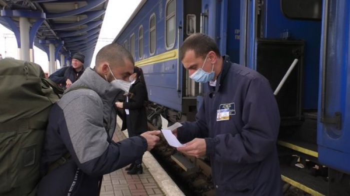 24 рейдові групи перевіряють наявність COVID-сертифікатів на Закарпатті (ВІДЕО)