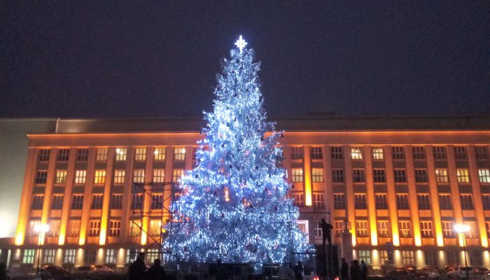 Завтра засяє головна ялинка Закарпаття
