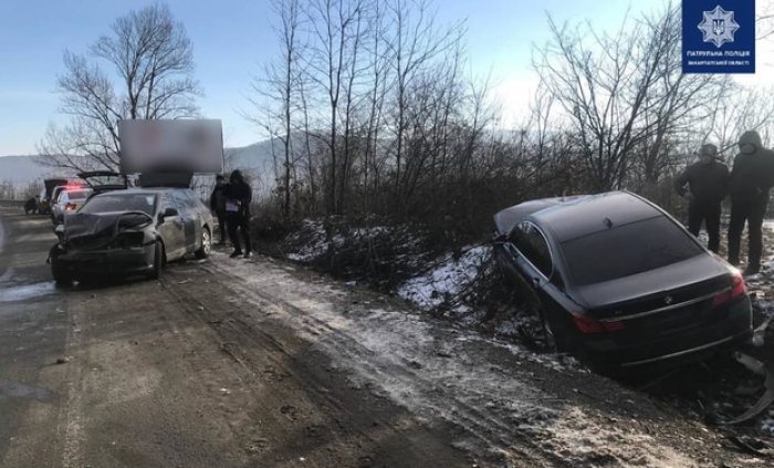 ДТП біля Мукачева - госпіталізовано водія