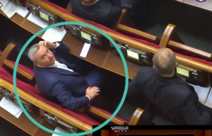 "Кнопкодавив": закарпатського нардепа Владіслава Поляка можуть позбавити мандата (ВІДЕО)