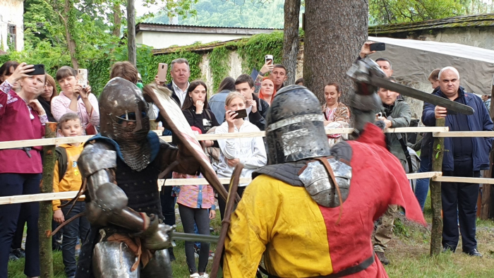 На Іршавщині триває фестиваль "DOVHE CASTRUM FEST" (ФОТО)