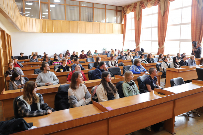 Результати оцінки дерев в ужгородському Ротарі-парку представили сьогодні в міській раді