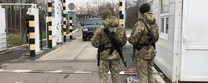 50 легкових авто та 11 автобусів: ситуація з чергами у пунктах пропуску на Закарпатті