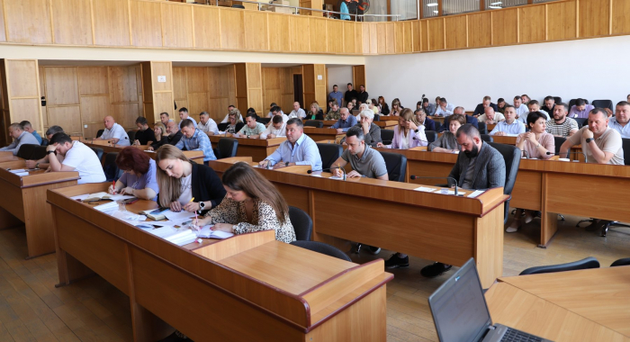 В Ужгороді депутати збільшили фінансування Програм допомоги військовим частинам та міської поліклініки