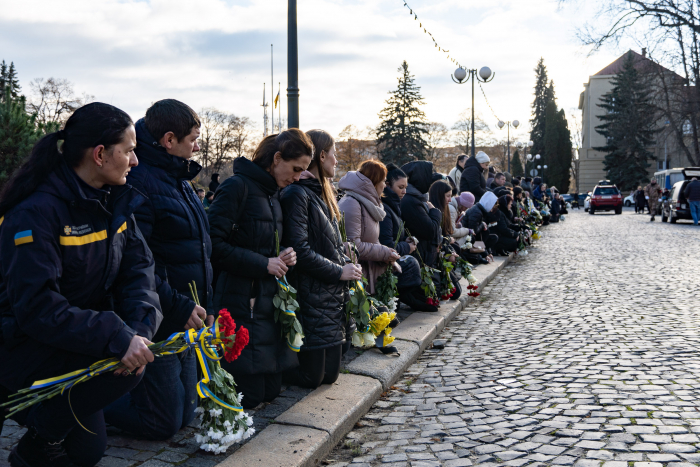 В Ужгороді сьогодні попрощалися із трьома захисниками України