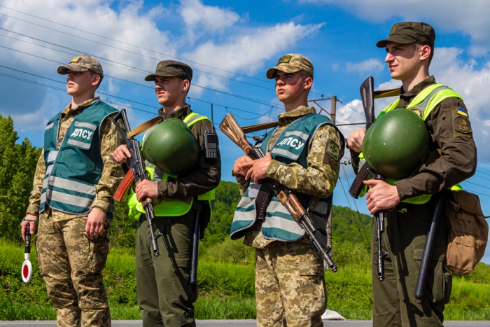 Понад 100 бойових завдань і 23 затриманих. У Нацгвардії підбили підсумки спецоперації на Закарпатті