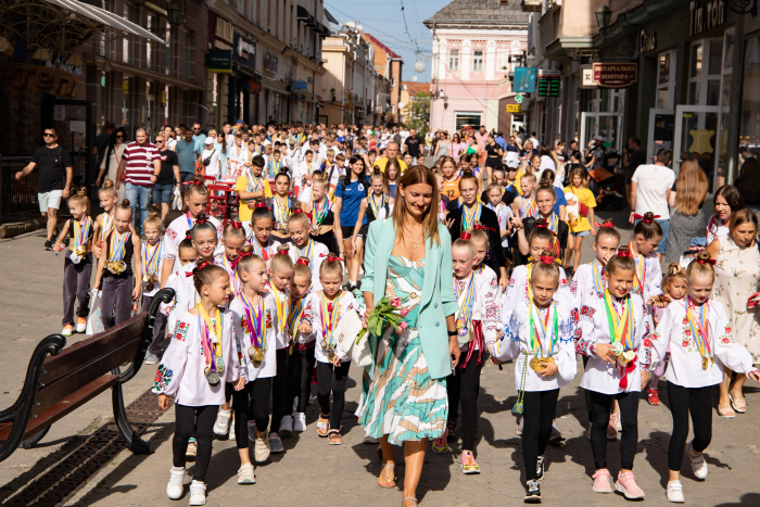 До Дня Ужгорода центром міста пройшла хода чемпіонів