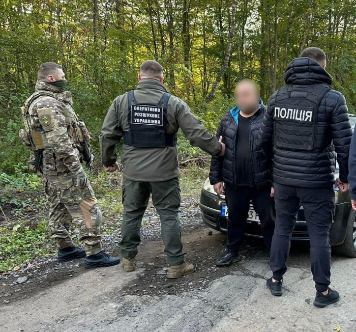 Перед судом на Закарпатті постане організатор каналу переправлення за кордон військовозобов’язаних чоловіків

